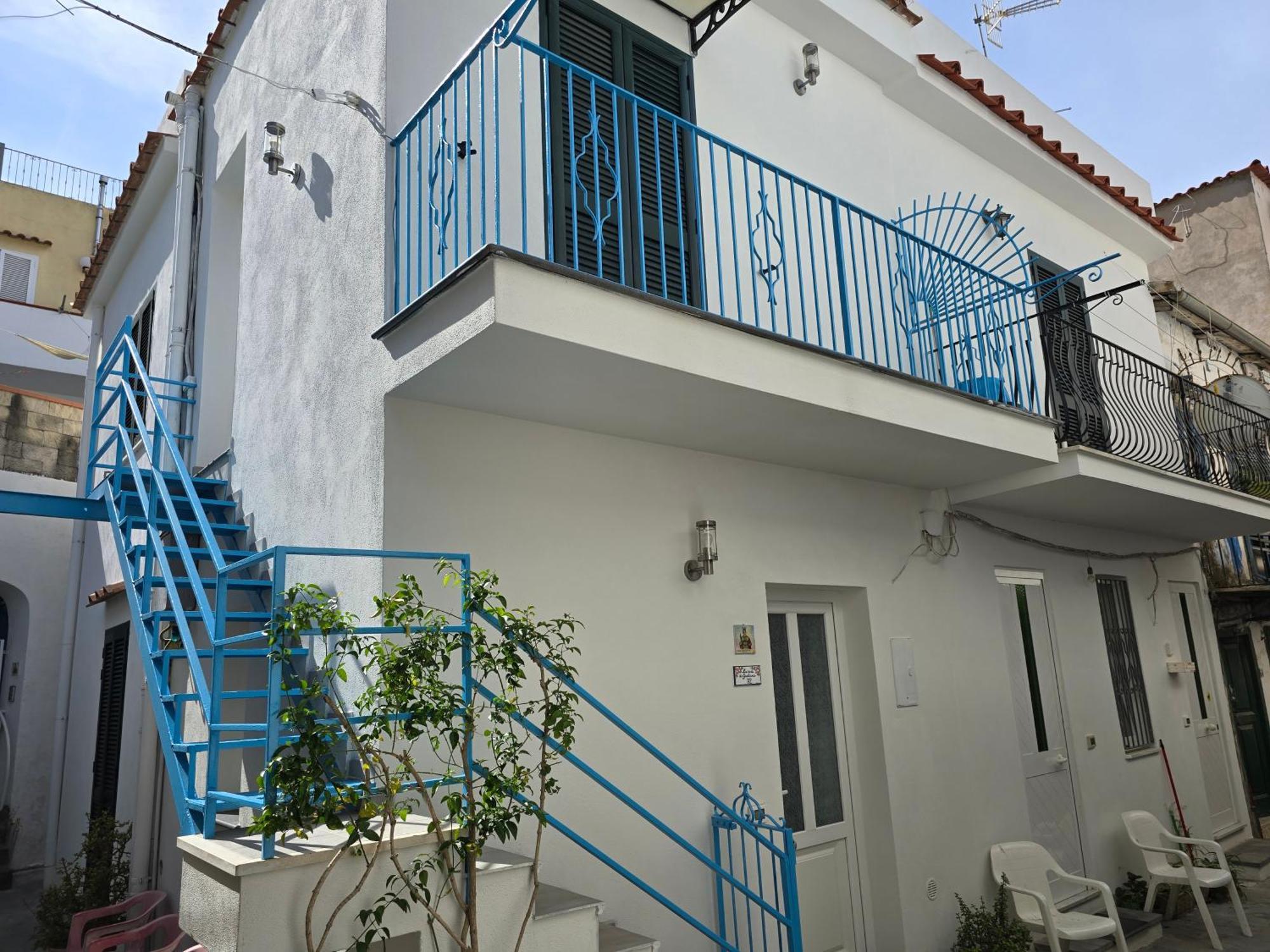 La Casa Di Giuliana Primo Piano Con Balcone Villa Ischia Dış mekan fotoğraf